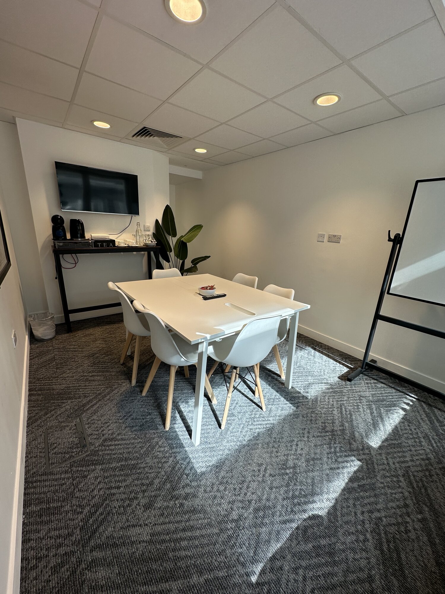 Meeting Room 1 at 33 Cavendish Square, view 2