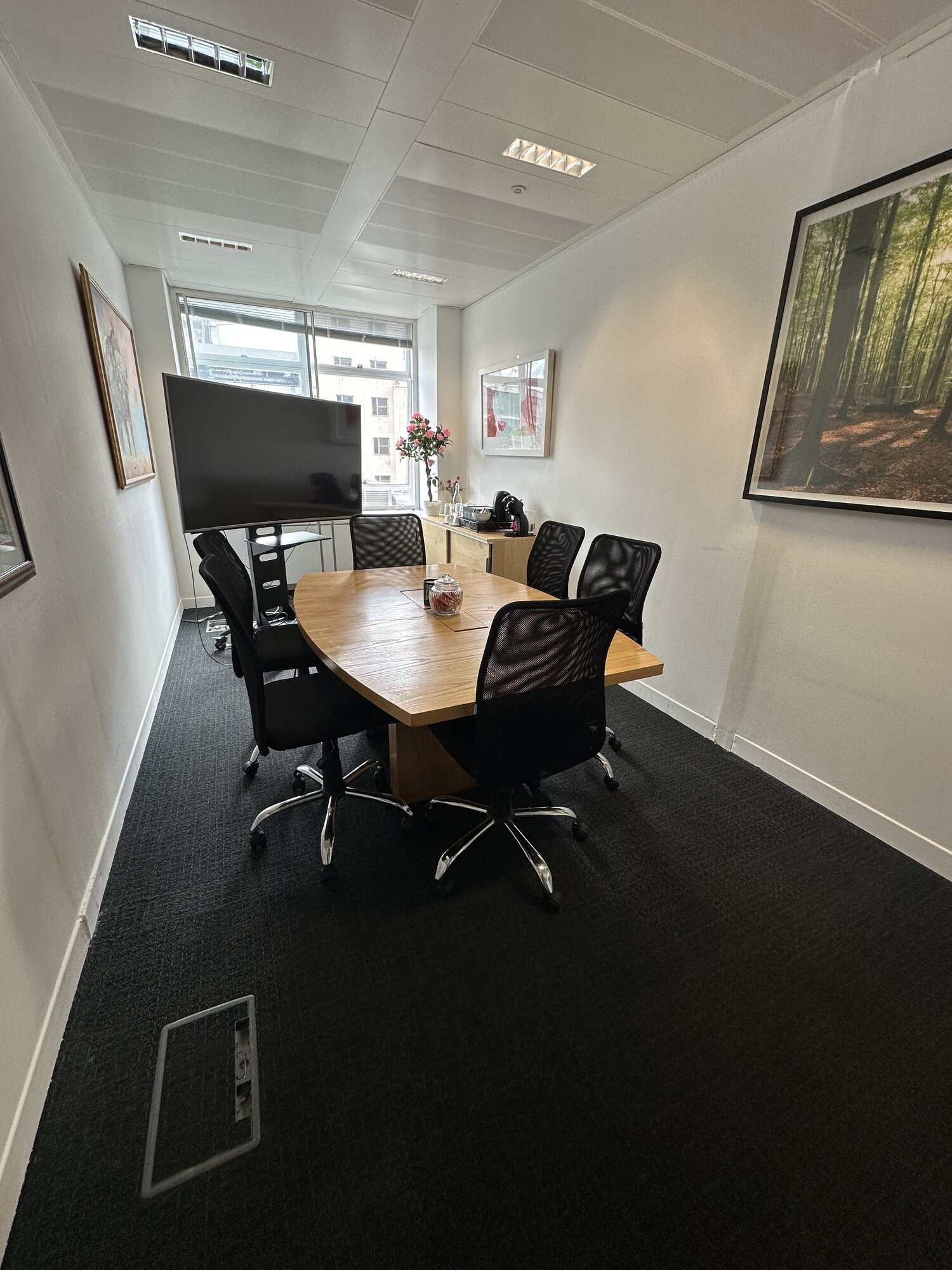 Meeting Room 2 at 33 Cavendish Square, view 2